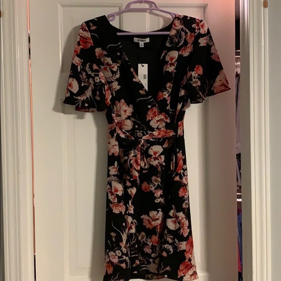 BB Dakota Wait Until Dark Dress. NWT! - Picture 2 of 4